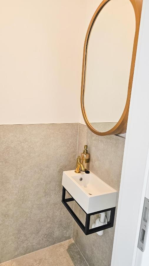 Luxus Dachgeschoss 80m² Apartment